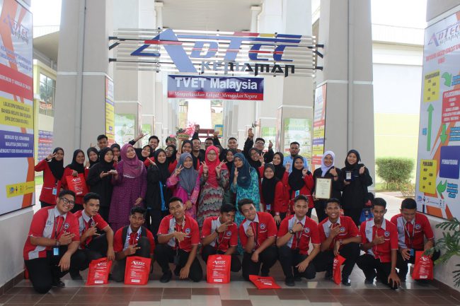 69712435_2965772166773011_1394872658956386304_o